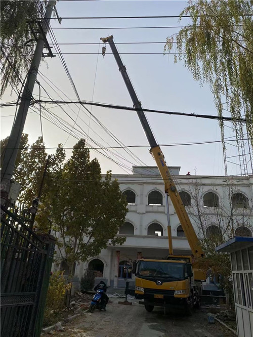 青云谱区设备吊装吊地磅吊钻机等设备