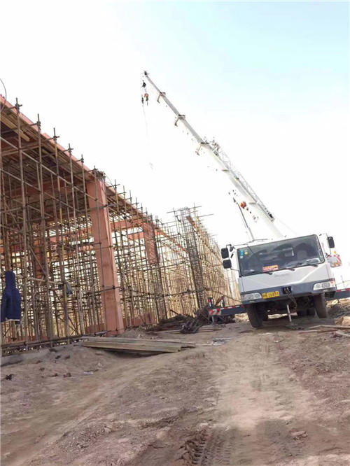 青云谱区25 吨、50 吨吊车怎么选？多大重量 / 半径适合对应车型？