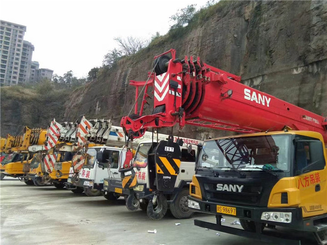 青云谱区吊车出租按什么计费？台班费、单次费、里程费怎么算？